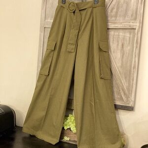 ELOQUII  DESIGNS LADIES PANTS with a BELT. Made in CHINA RN:142711    Po:34830